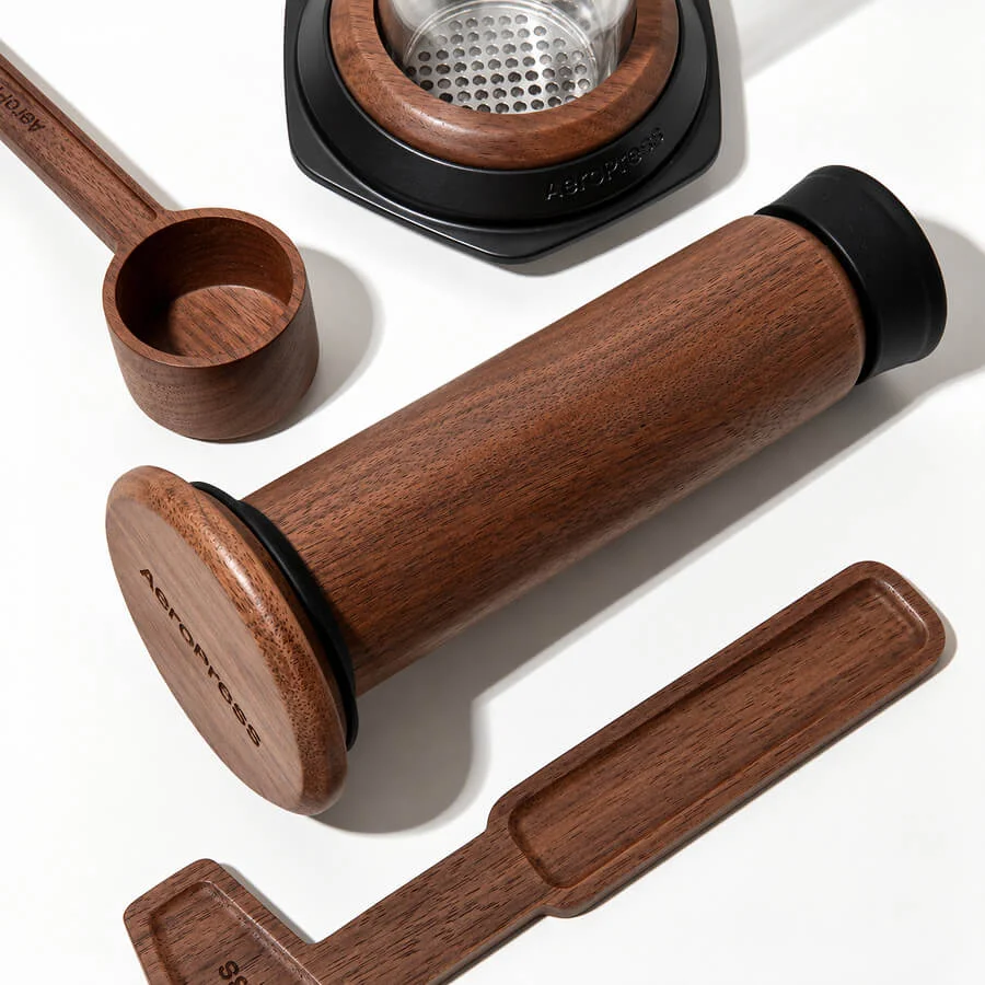 AeroPress Premium Walnut