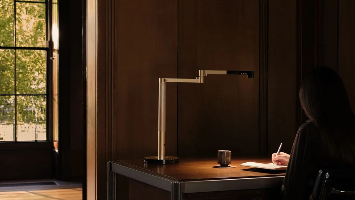 Dyson SolarCycle Morph Desk Lamp